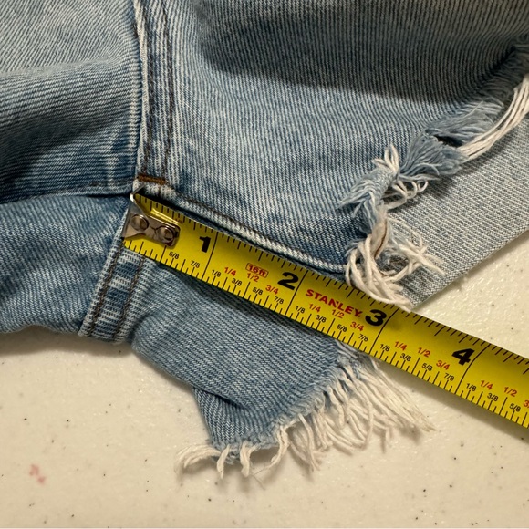 Madewell Relaxed Denim Shorts in Cedarcroft Wash 29 - Picture 13 of 15